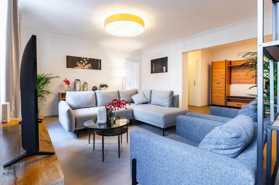 Experience Central Vienna From A Stylish And Modern Apartment Екстер'єр фото