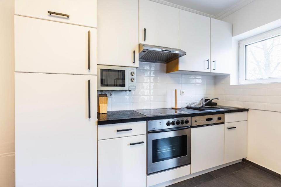 Experience Central Vienna From A Stylish And Modern Apartment Екстер'єр фото