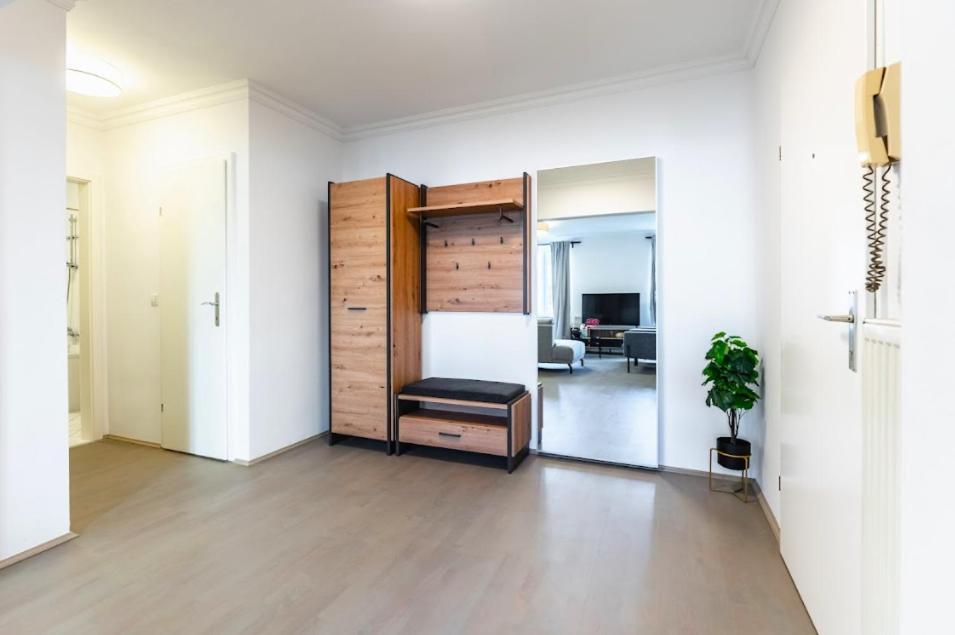 Experience Central Vienna From A Stylish And Modern Apartment Екстер'єр фото